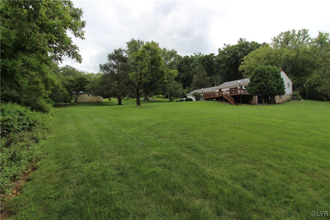 4677 Chestnut Hill Road Center Valley, PA 18034 - Photo 3 of 22 Gallery Image 3