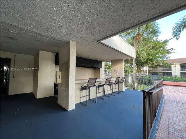 $2,350 | 1258 South Military Trail, Unit 815, Deerfield Beach, FL 33442
