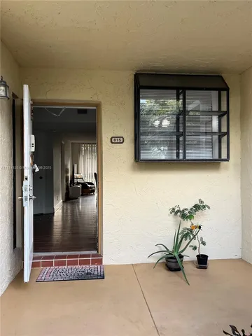 $2,350 | 1258 South Military Trail, Unit 815, Deerfield Beach, FL 33442