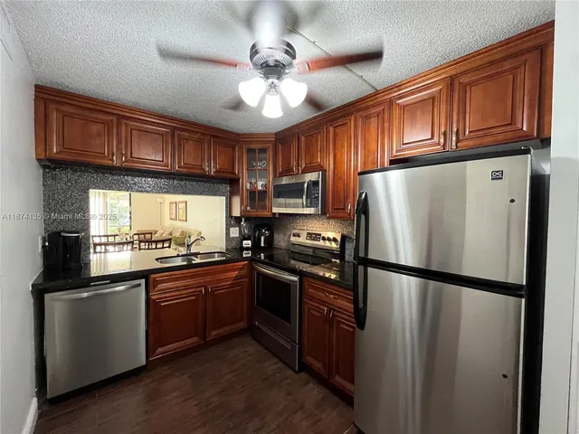 $2,350 | 1258 South Military Trail, Unit 815, Deerfield Beach, FL 33442