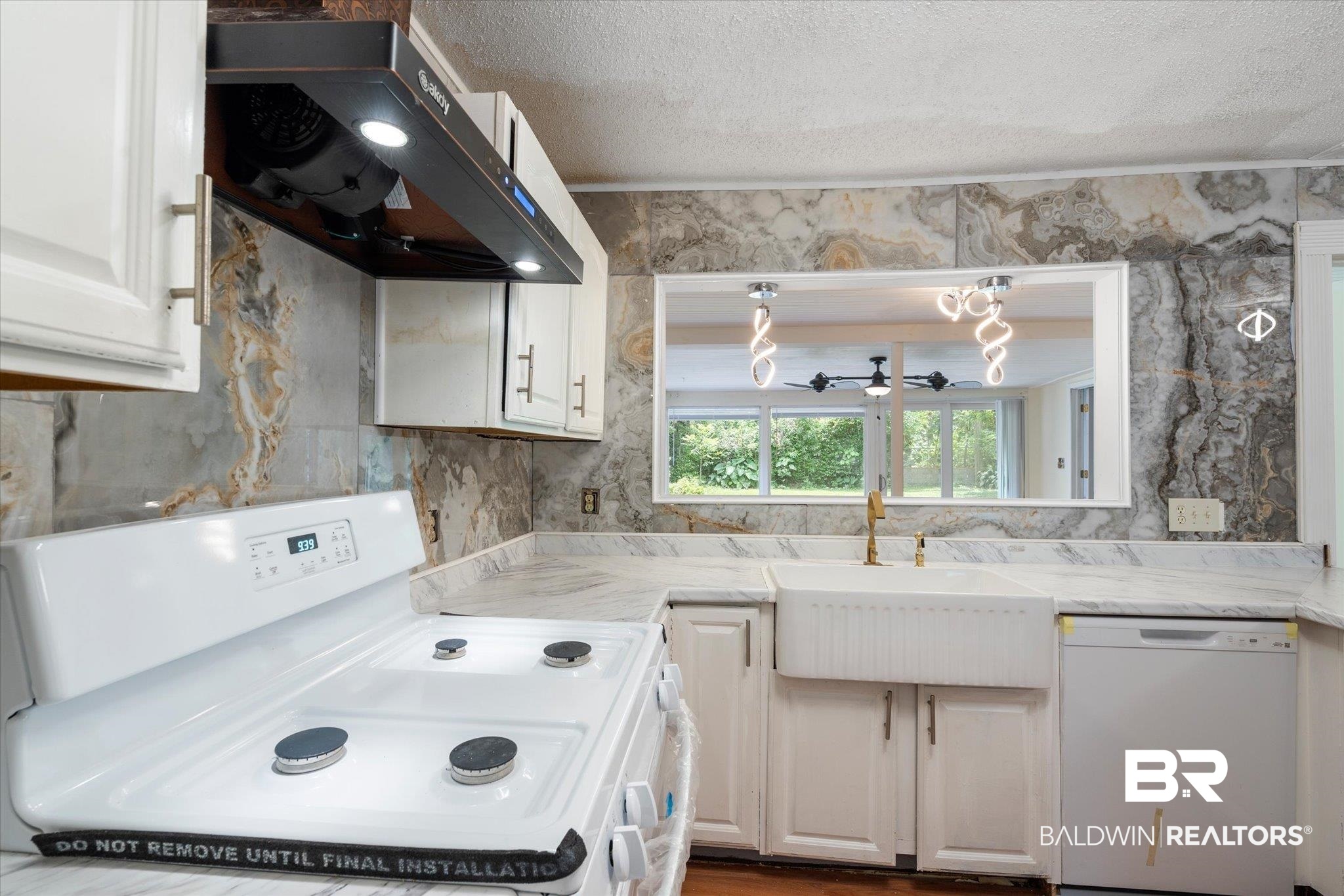 270 Siena Vista Street Mobile, AL 36607 - Photo 6 of 23