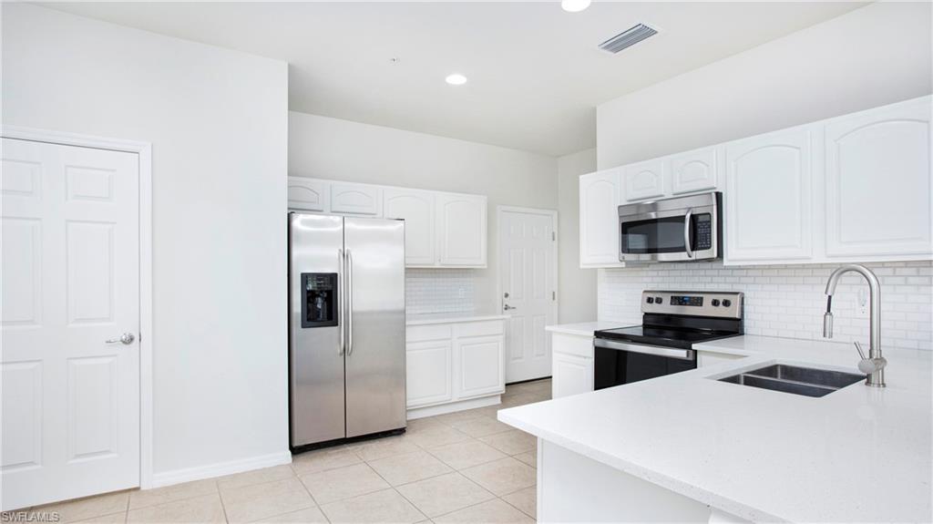 16149 Ravina Way, Unit 29 Naples, FL 34110 - Photo 12 of 39 Gallery Image 12