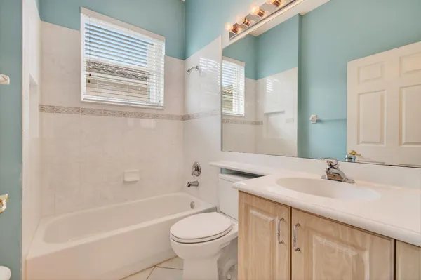 $442,500 | 7102 Prado Lake Drive, Delray Beach, FL 33446