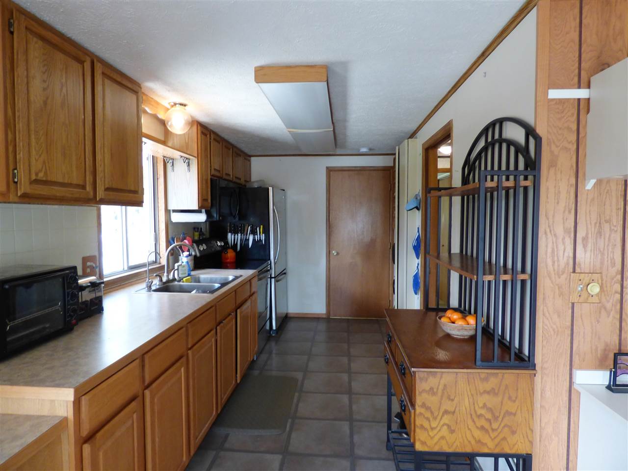 17205 South Wolfe Road Cheney, WA 99004 - Photo 5 of 20