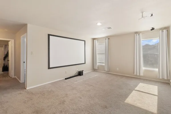 $2,100 | 12158 Stoney Summit, San Antonio, TX 78247