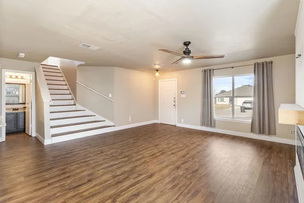 $2,100 | 12158 Stoney Summit, San Antonio, TX 78247