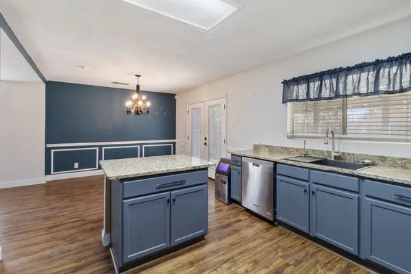 $2,100 | 12158 Stoney Summit, San Antonio, TX 78247