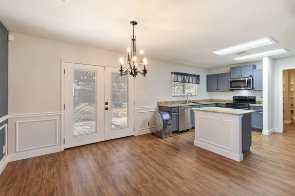 $2,100 | 12158 Stoney Summit, San Antonio, TX 78247