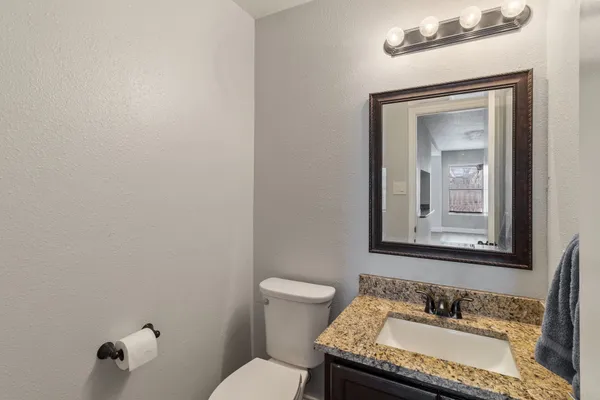 $2,100 | 12158 Stoney Summit, San Antonio, TX 78247