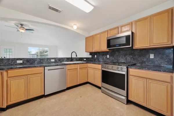 $275,000 | 25311 Barmby Drive, Tomball, TX 77375