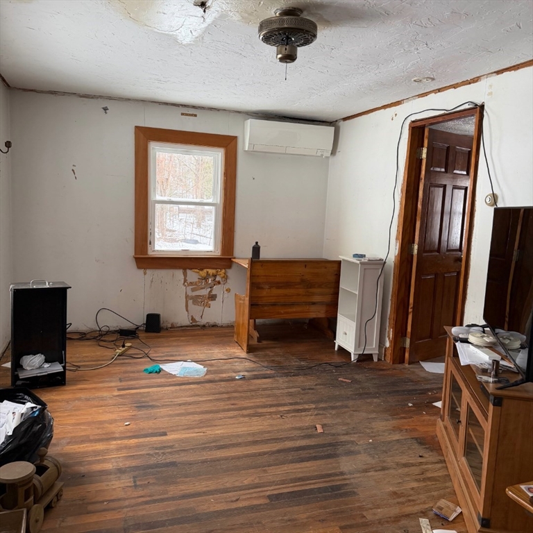 72 Park Road Ashby, MA 01431 - Photo 11 of 28