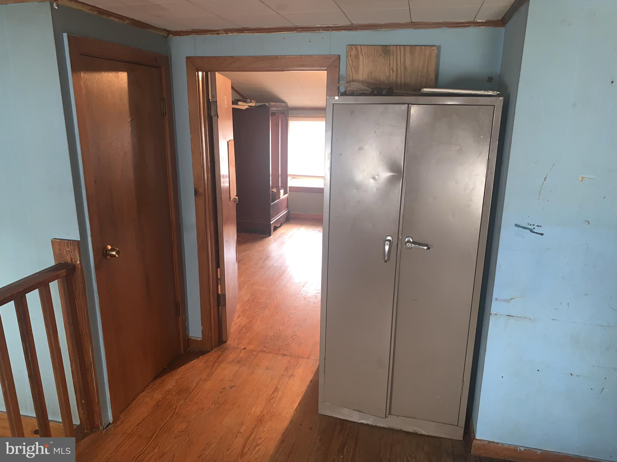 116 South Durham Street Baltimore, MD 21231 - Photo 21 of 56 view of loft and bedroom on 3rd level