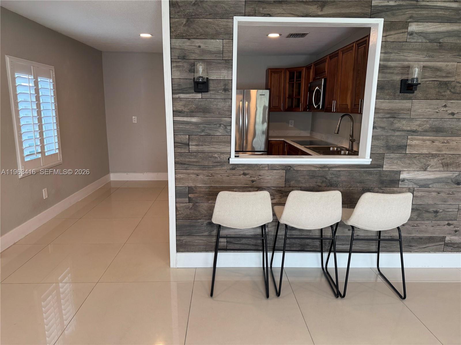 211 West 33rd Street, Unit 1 Hialeah, FL 33012 - Photo 5 of 8