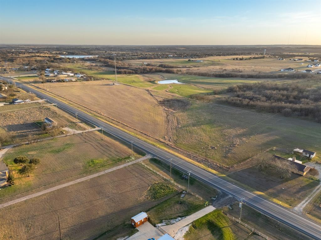 5950 Old Lorena Road Lorena, TX 76655 - Photo 18 of 37 a view of an ocean and beach