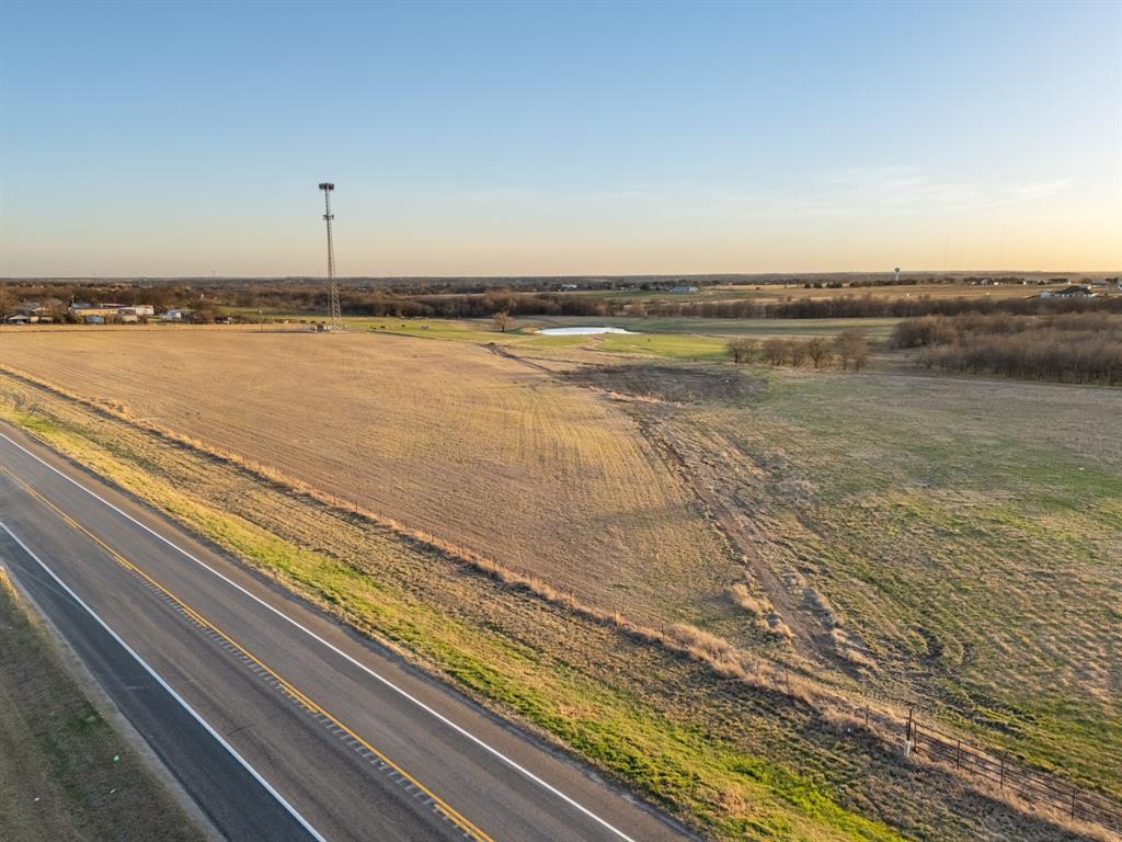 5950 Old Lorena Road Lorena, TX 76655 - Photo 21 of 37