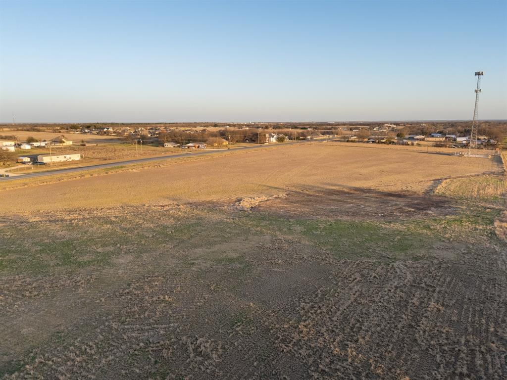5950 Old Lorena Road Lorena, TX 76655 - Photo 22 of 37 a view of an ocean with beach