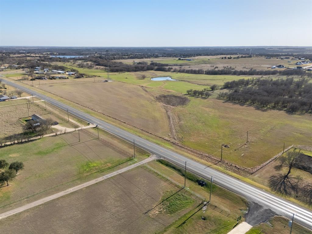 5950 Old Lorena Road Lorena, TX 76655 - Photo 25 of 37 a view of an ocean and beach