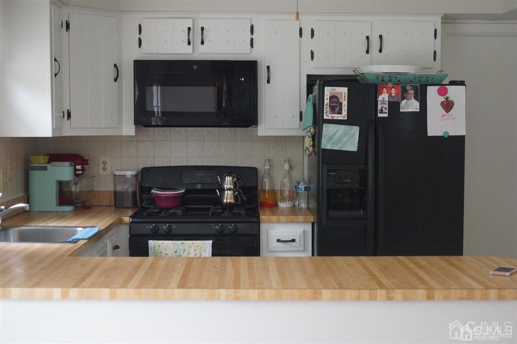 70 Parker Road South Plainsboro, NJ 08536 - Photo 16 of 26
