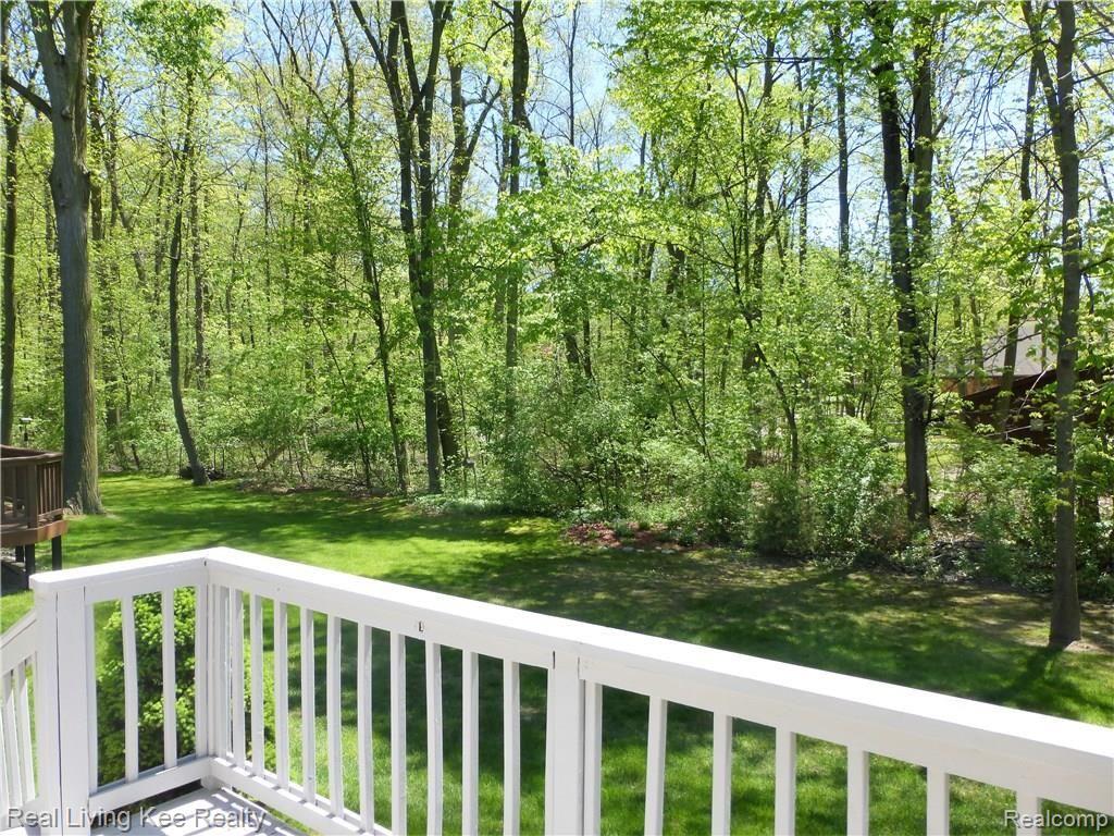 3579 Joshua Drive Rochester Hills, MI 48307 - Photo 14 of 38