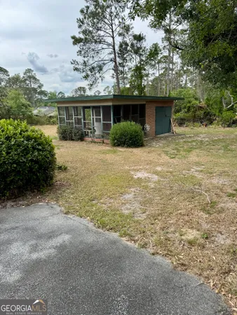 $185,000 | 300 West Columbia Avenue, Lyons, GA 30436