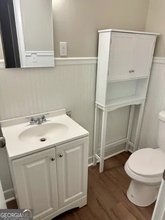 $185,000 | 300 West Columbia Avenue, Lyons, GA 30436