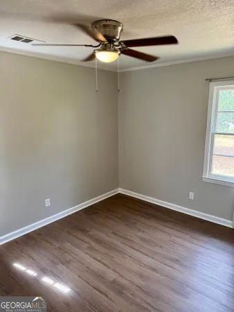 $185,000 | 300 West Columbia Avenue, Lyons, GA 30436