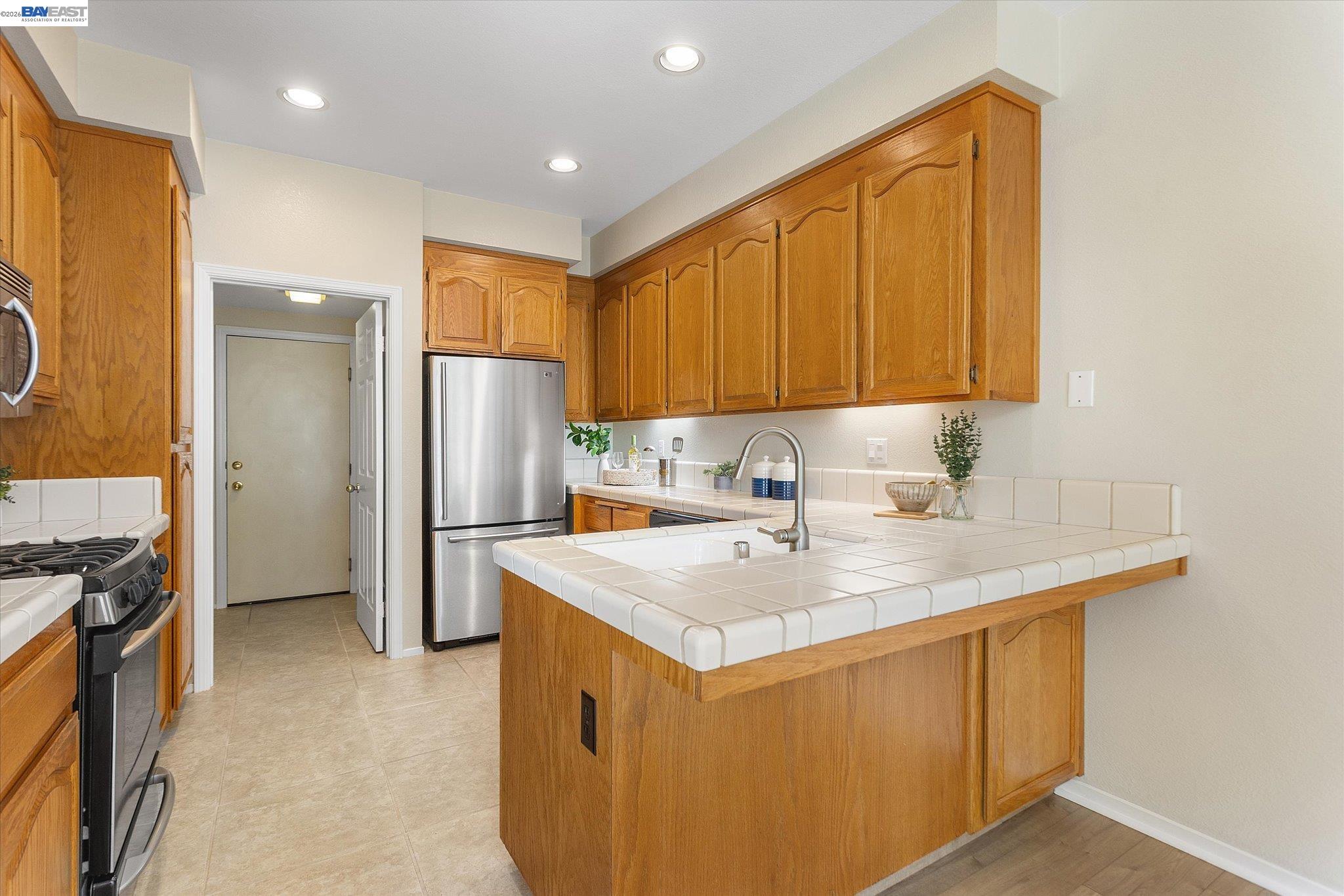 1273 Shell Circle Clayton, CA 94517 - Photo 16 of 60