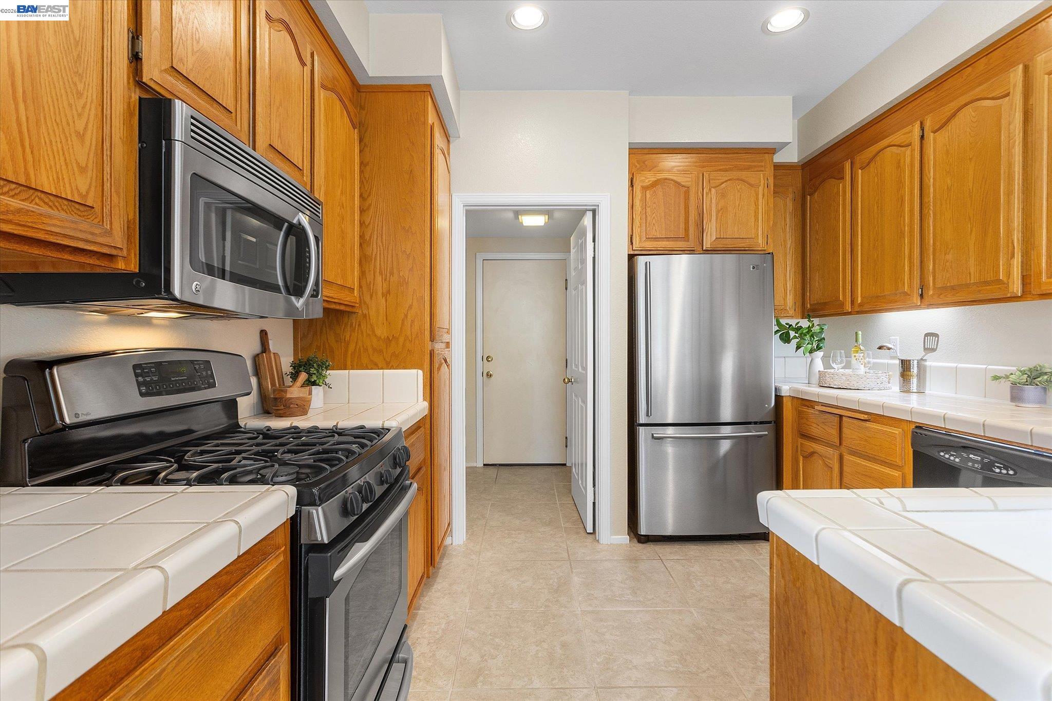 1273 Shell Circle Clayton, CA 94517 - Photo 17 of 60