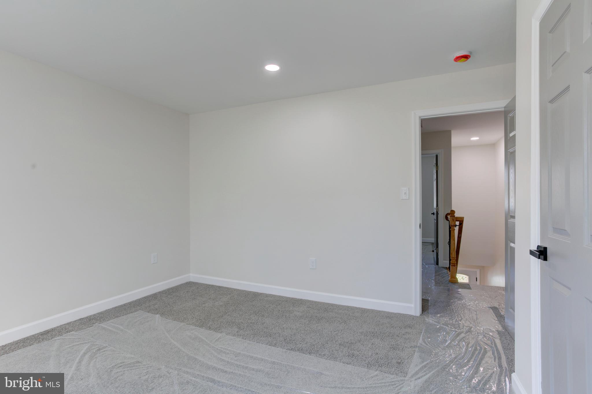 4009 8th Street Baltimore, MD 21225 - Photo 17 of 35