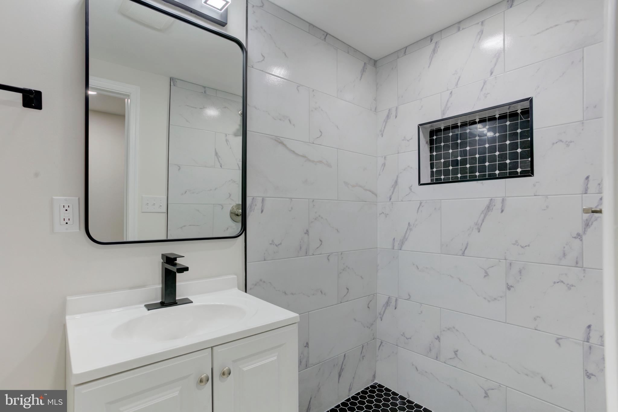 4009 8th Street Baltimore, MD 21225 - Photo 29 of 35