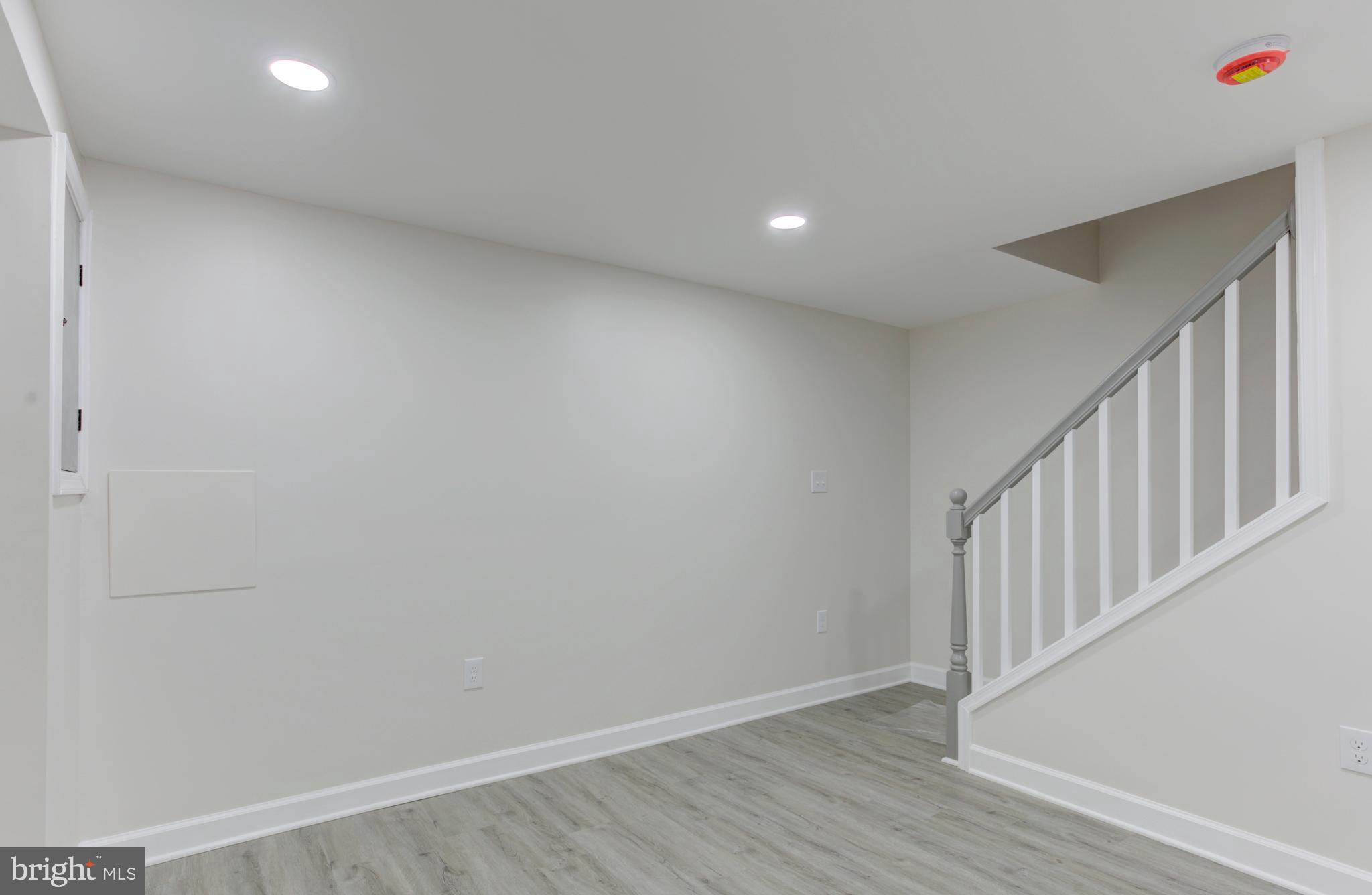 4009 8th Street Baltimore, MD 21225 - Photo 31 of 35