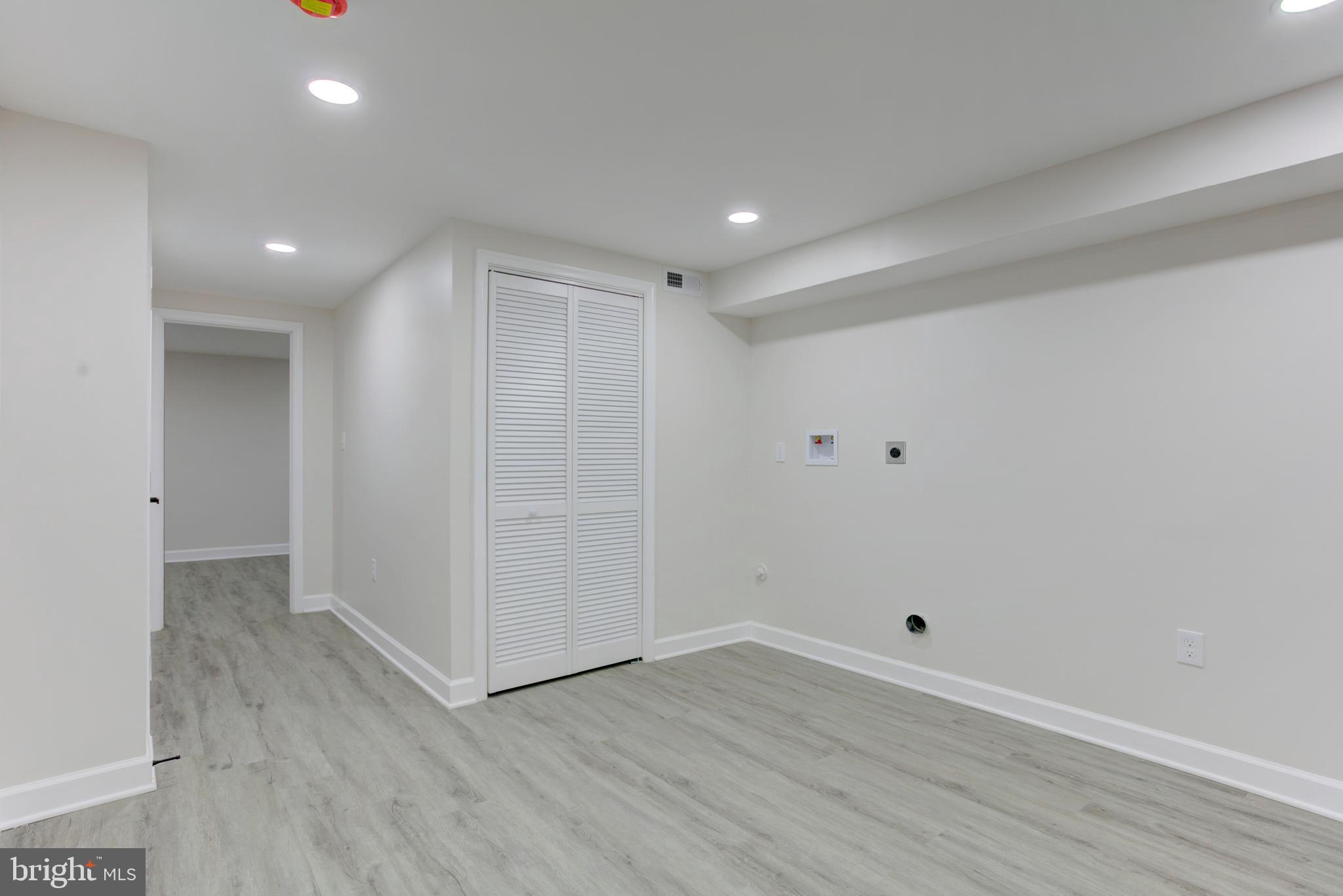 4009 8th Street Baltimore, MD 21225 - Photo 32 of 35