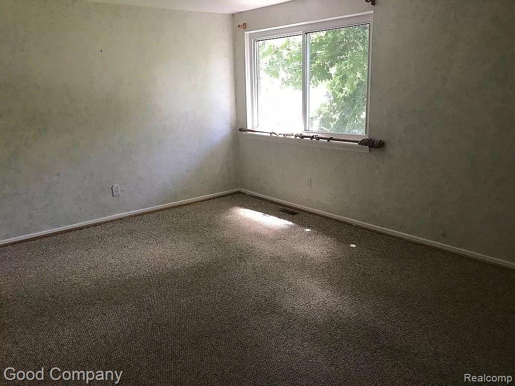 30123 Fox Grove Road Farmington, MI 48334 - Photo 29 of 36