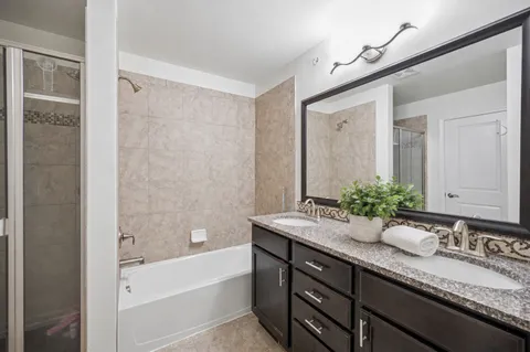 $499,000 | 3155 Coral Lane, Unit 335, Glenview, IL 60026