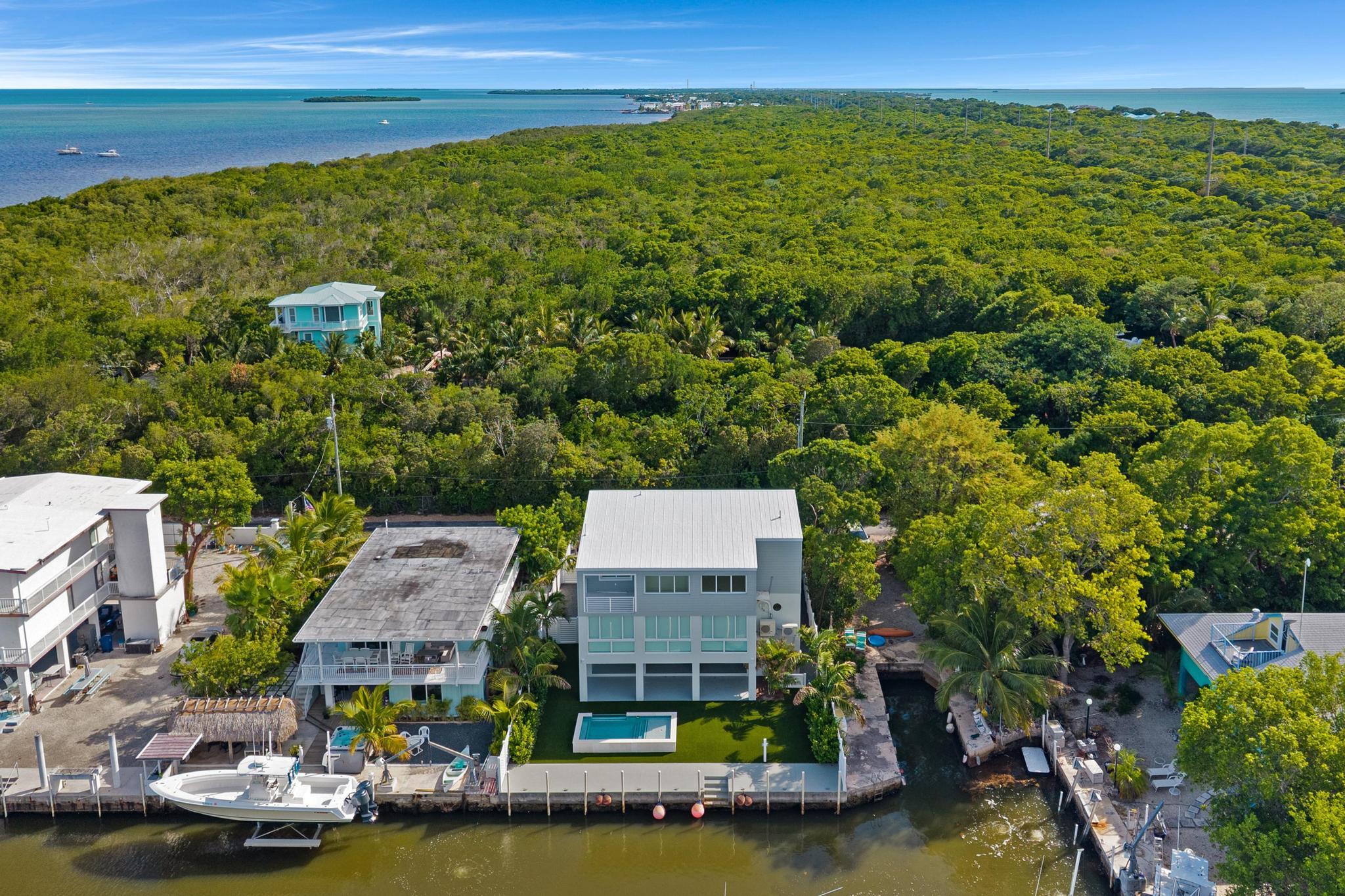8 Poisonwood Road Key Largo, FL 33037 - Photo 6 of 83 DJI_20260630052525_0117_D