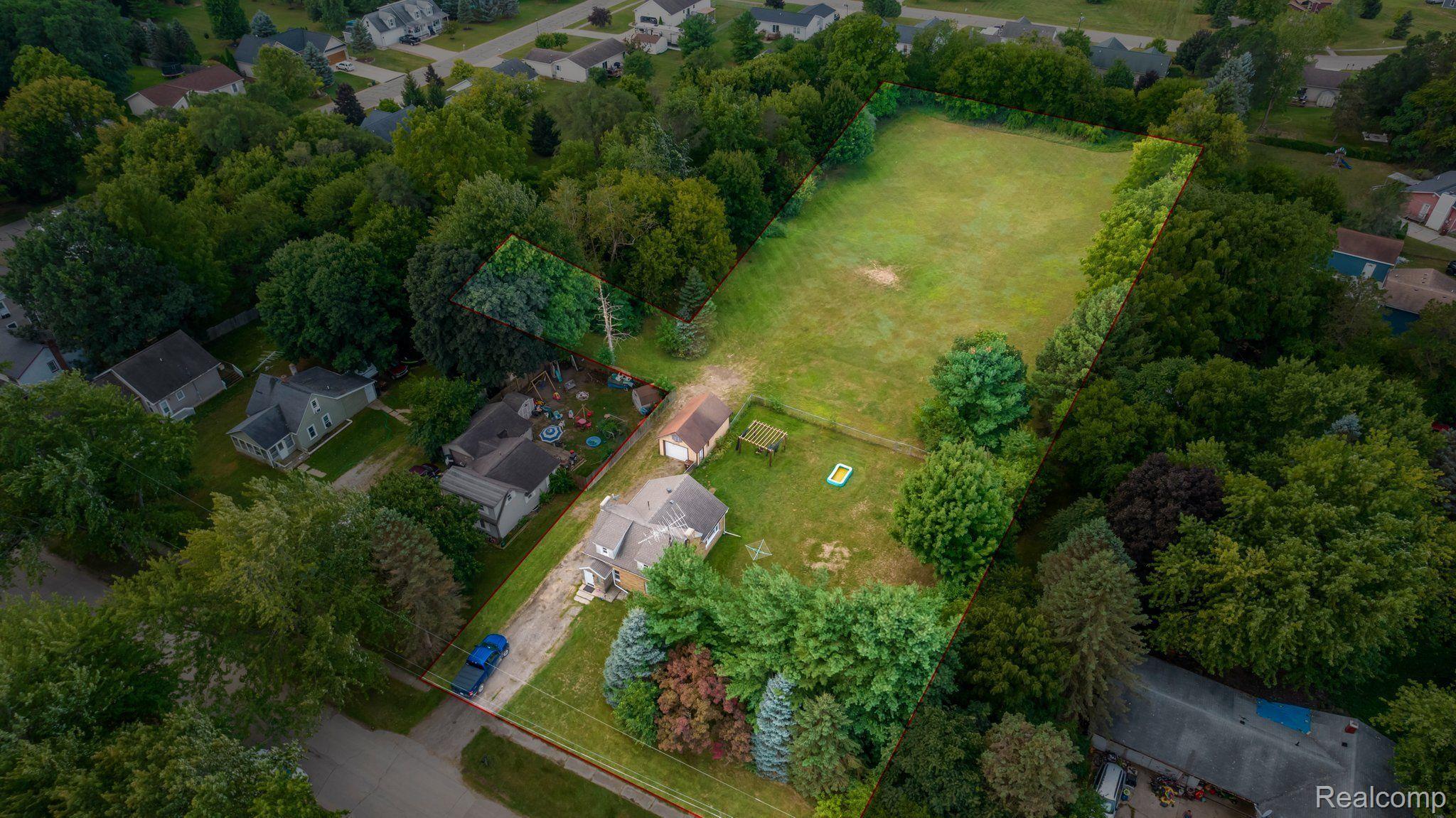 435 North Lamb Street Perry, MI 48872 - Photo 3 of 30 Gallery Image 3