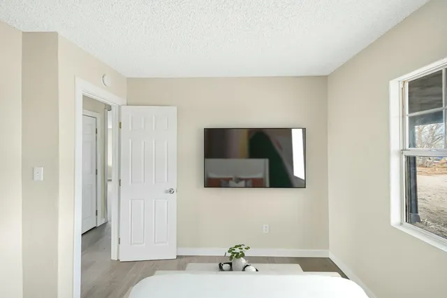 $329,990 | 47242 92nd Street West, Lancaster, CA 93536