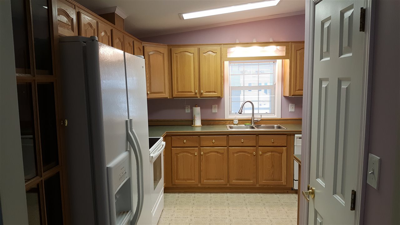 64 Temple Drive Rochester, NH 03868 - Photo 4 of 18