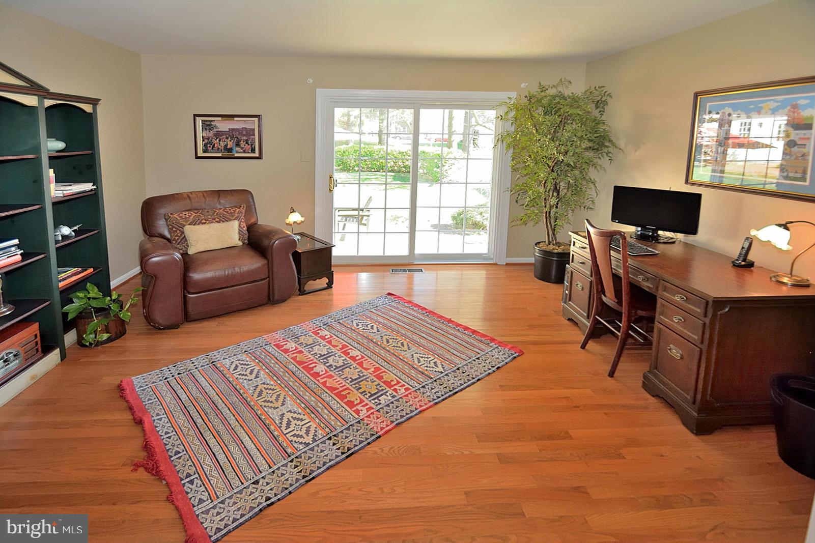 410 Roland Street Southwest Vienna, VA 22180 - Photo 22 of 30 Interior (General)