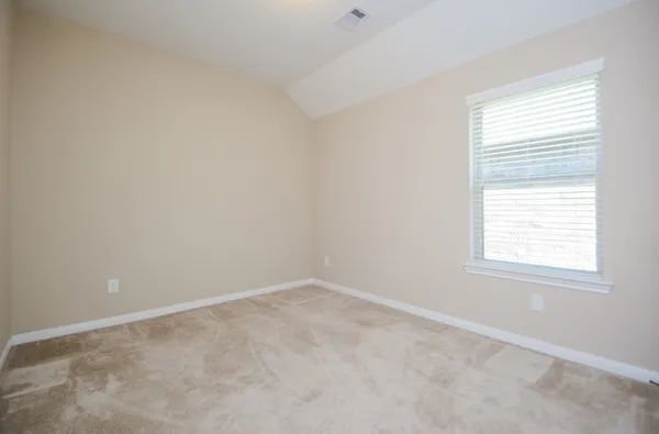 $2,450 | 118 North Heritage Mill Circle, Tomball, TX 77375