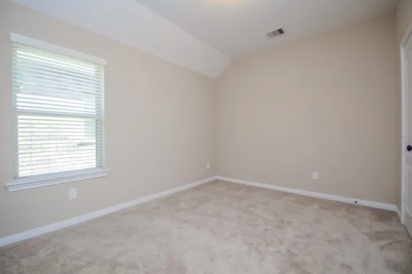 $2,450 | 118 North Heritage Mill Circle, Tomball, TX 77375