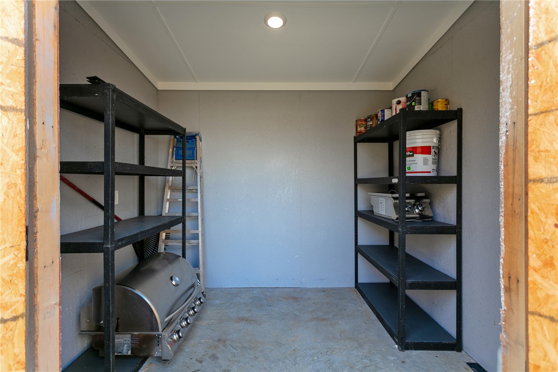 2029 Rock Rdg Avenue Bryan, TX 77807 - Photo 26 of 31 a view of utility room