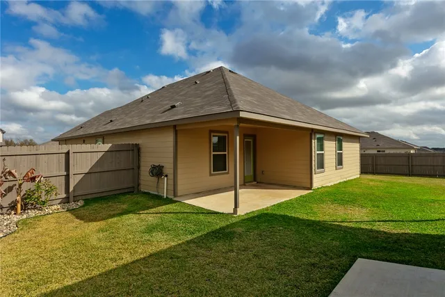 $2,400 | 2029 Rock Rdg Avenue, Bryan, TX 77807