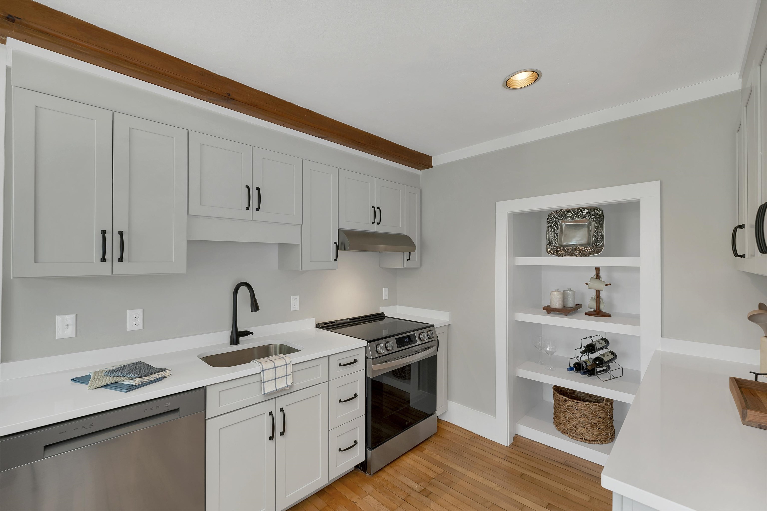 1 Farmhouse Road, Unit 2 Wolfeboro, NH 03894 - Photo 13 of 58