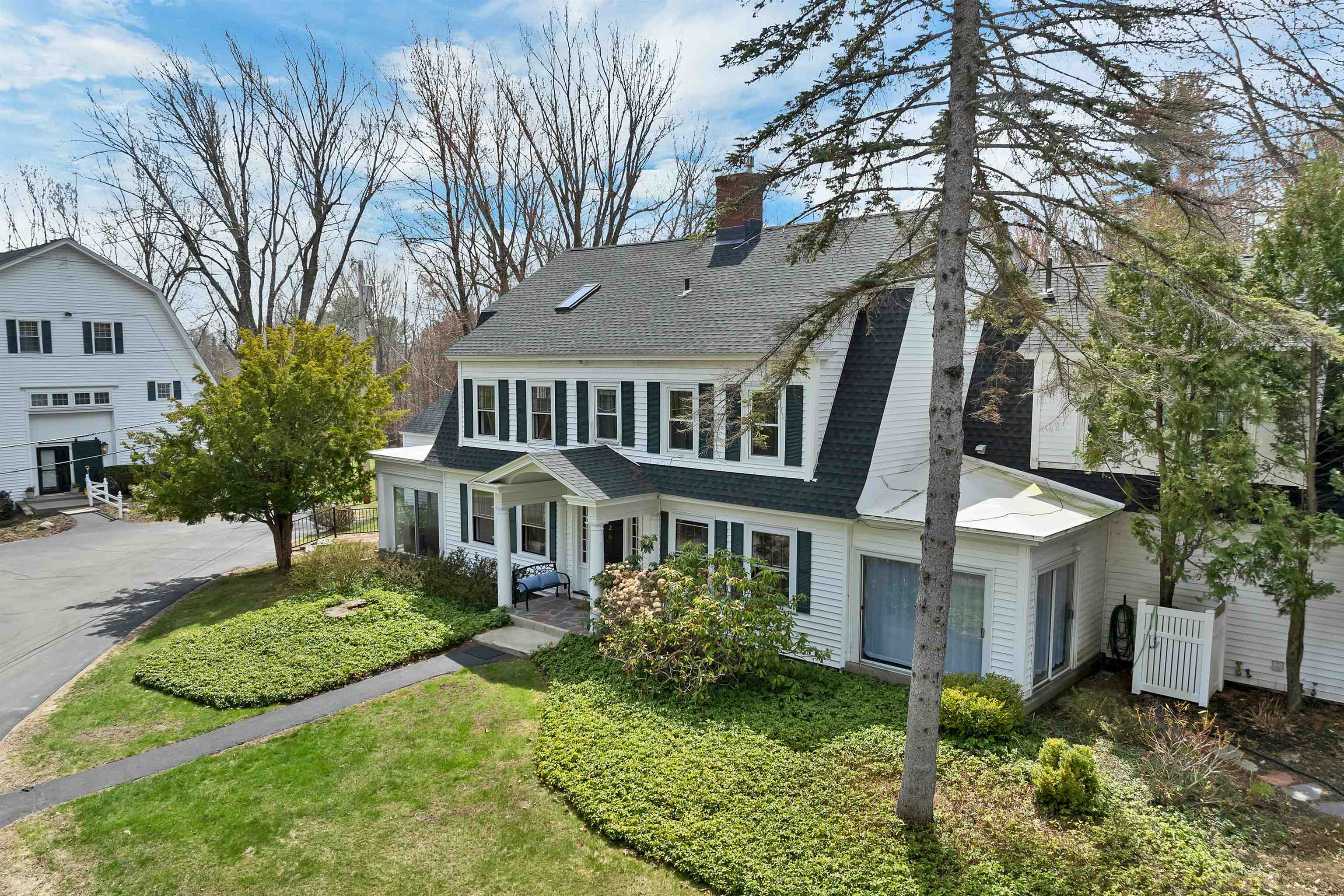 1 Farmhouse Road, Unit 2 Wolfeboro, NH 03894 - Photo 5 of 58