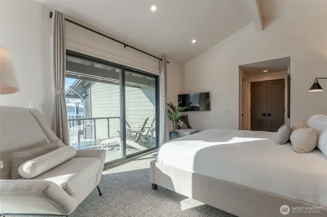 $739,500 | 1 Yacinde Court, Unit F6, Manson, WA 98831