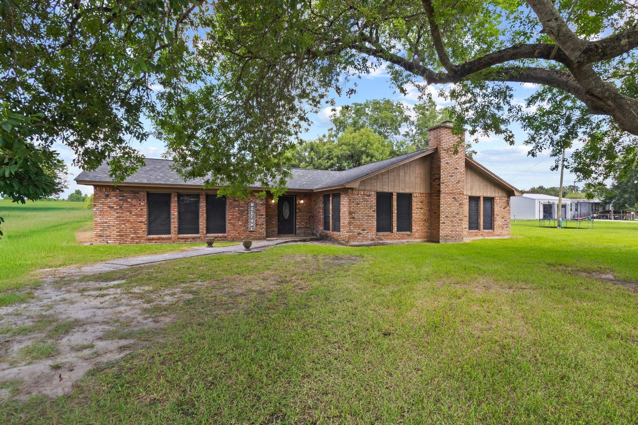 7636 Brewer Road Orange, TX 77632 - Photo 3 of 30