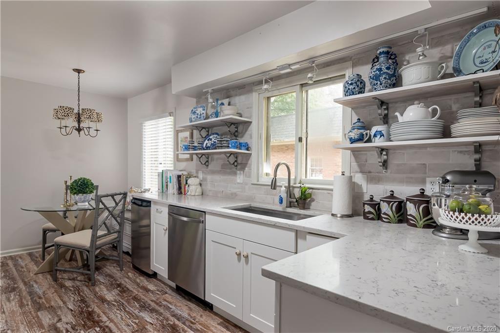 5917 Cherrycrest Lane Charlotte, NC 28217 - Photo 8 of 27 Gallery Image 8