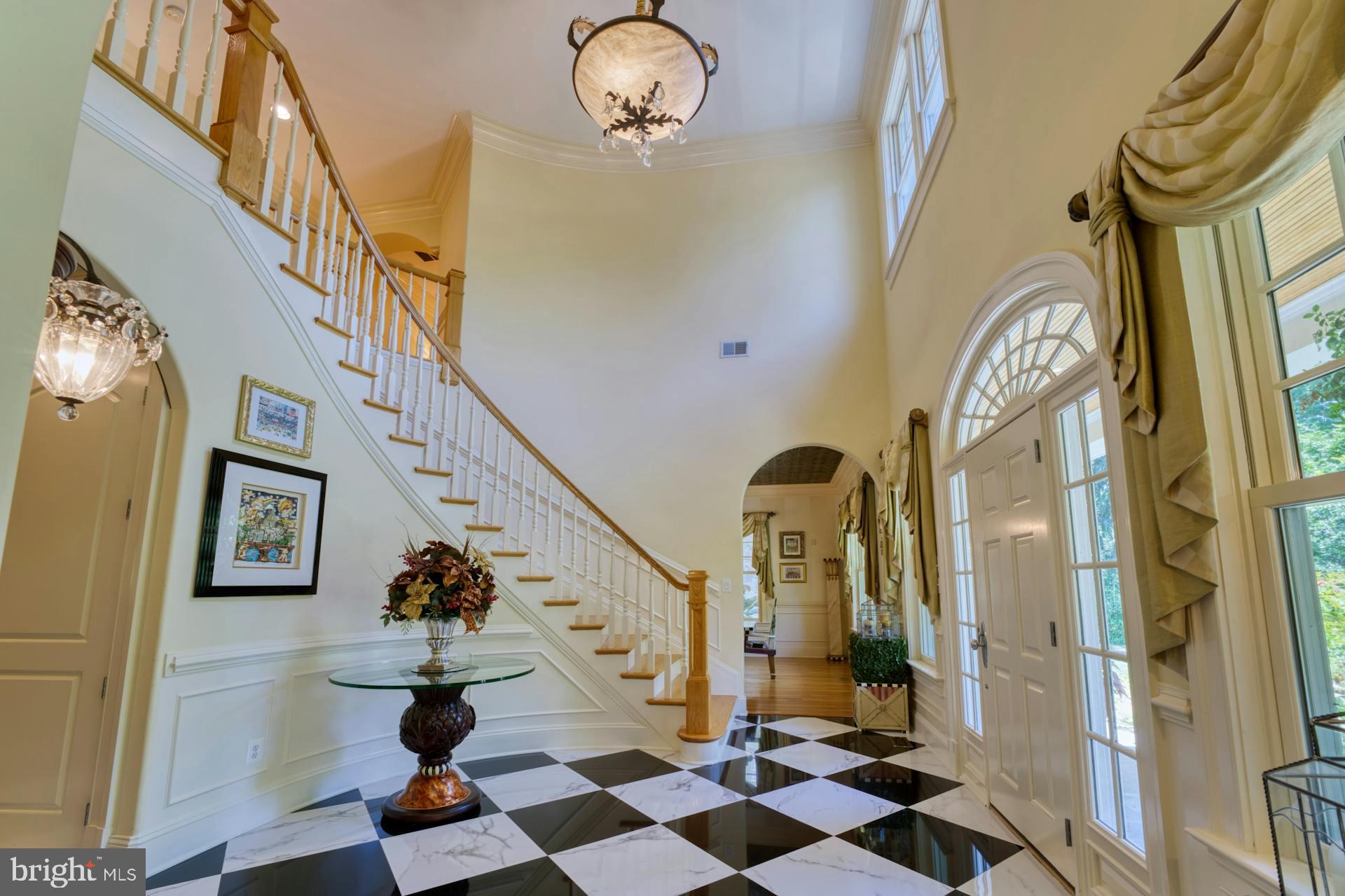 211 Norwood Road Annapolis, MD 21401 - Photo 17 of 94 Main foyer with curved staircase