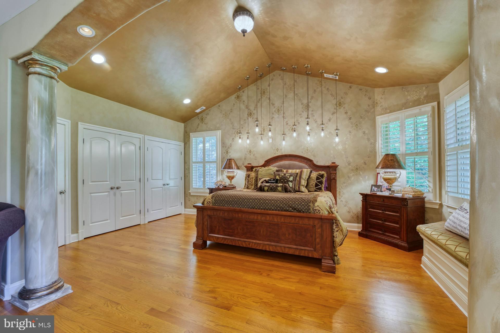 211 Norwood Road Annapolis, MD 21401 - Photo 35 of 94 a living room with a couch and a dresser next to a window